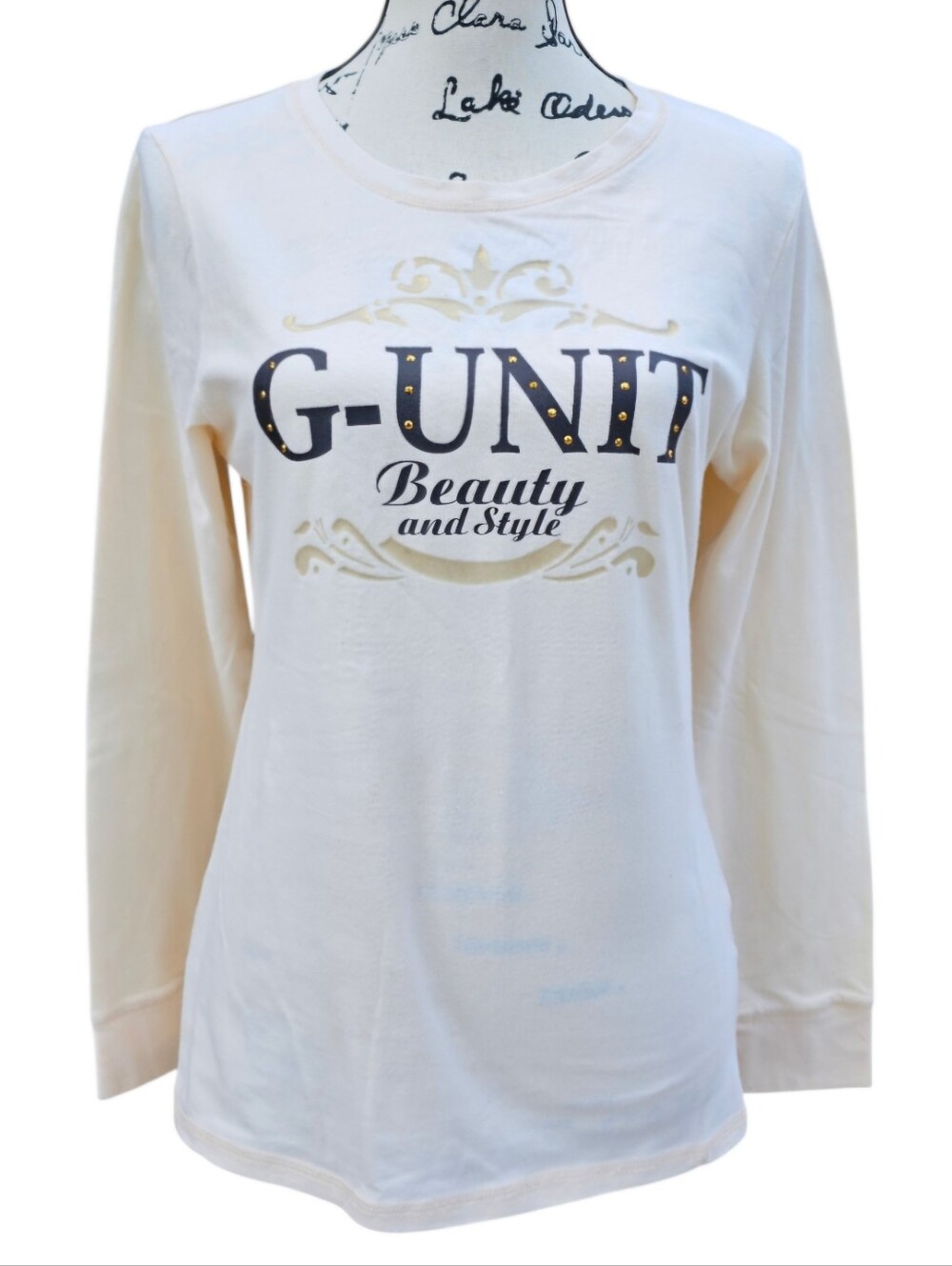 G-UNIT Women's Cream Long Sleeve Graphic Tee - Picture 8 of 8